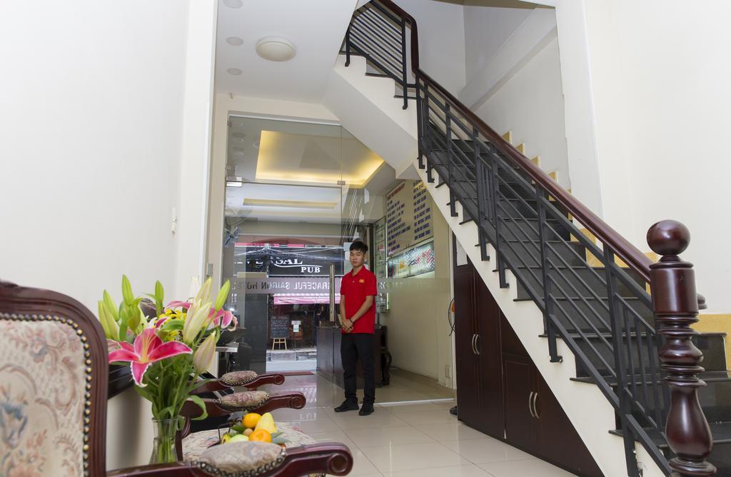 הו צ'י מין סיטי Graceful Hostel מראה חיצוני תמונה